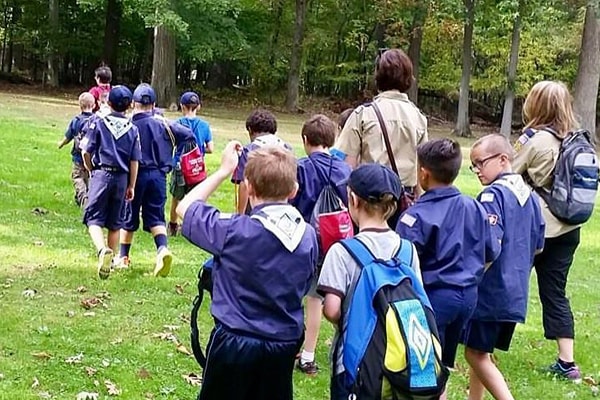 cub-scouts_hike